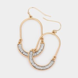 Oval open dangle earrings